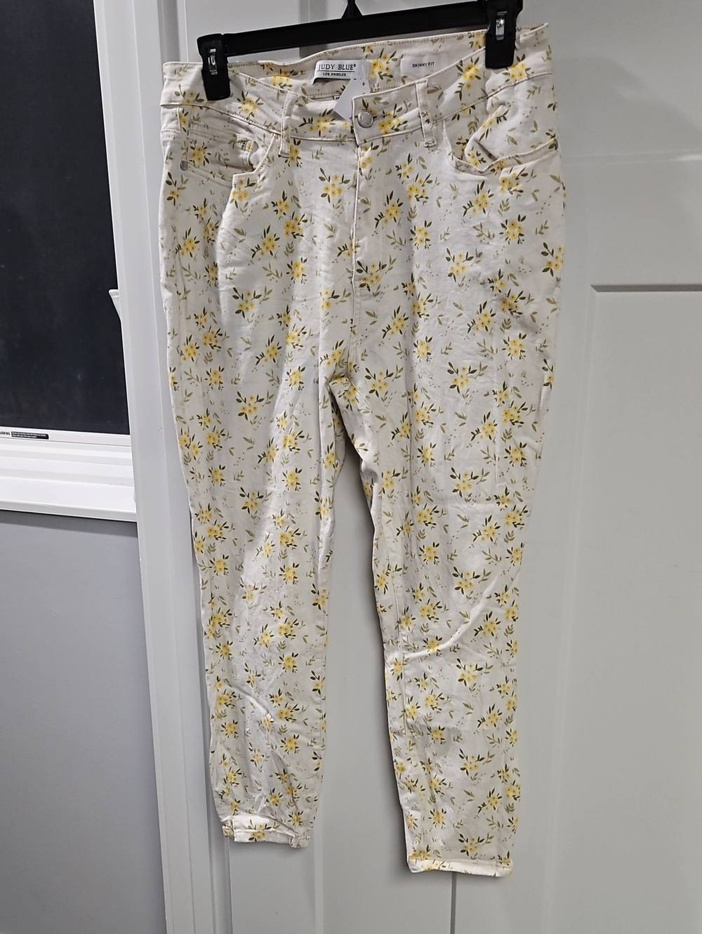 Judy Blue Cream Skinny Jeans with Yellow Floral Print
